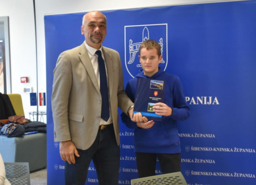 Fotografija 3 - Županija dodijelila 34 učeničke i studentske stipendije