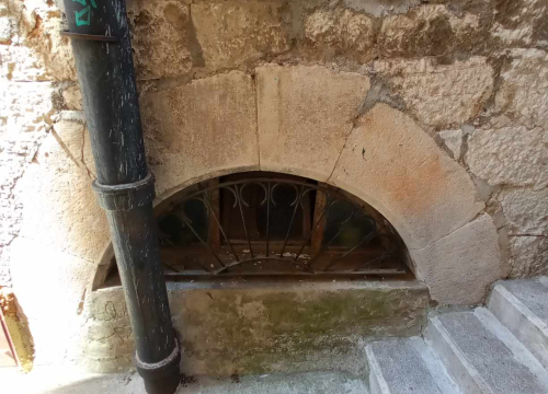 Fotografija 2 - Nova saznanja o romanici u Šibeniku: Razvoj grada kroz arhitektonske nalaze