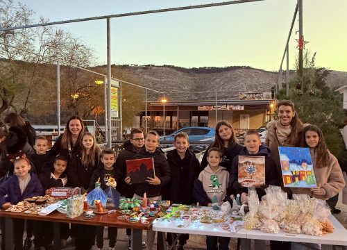Fotografija 2 - Božićna čarolija u Grebaštici: Zajedništvo uz žive jaslice i Božićni sajam
