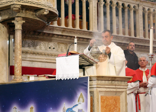 Fotografija 5 - Šibenski biskup Tomislav Rogić predvodio novogodišnje svečano misno slavlje