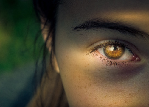 Znakovi koje ne treba ignorirati: Što vaši podočnjaci govore o vašem zdravlju?