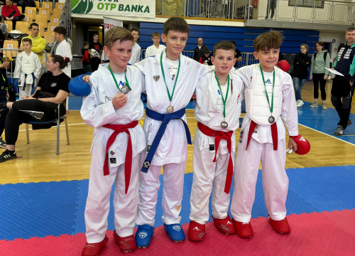 Fotografija 4 - FOTO Karataši murterskog Phoenixa u Sloveniji uzeli 13 medalja