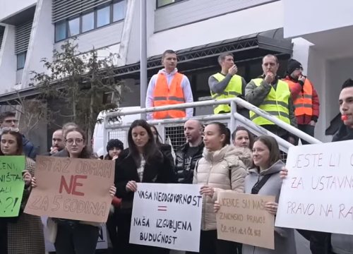 Fizioterapeuti prosvjedovali ispred Ministarstva zdravstva: ‘Naše diplome skupljaju prašinu’