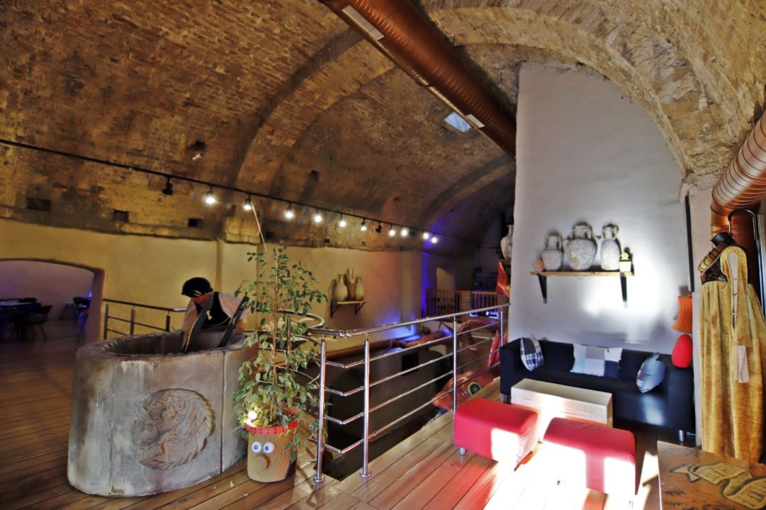 Noć muzeja u šibenskim bunarima: Likovna radionica za djecu, glazba i izložba