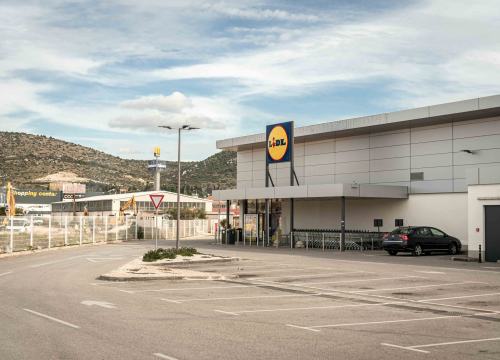 Trgovine jučer imale 44 posto manji promet nego prije dva tjedna