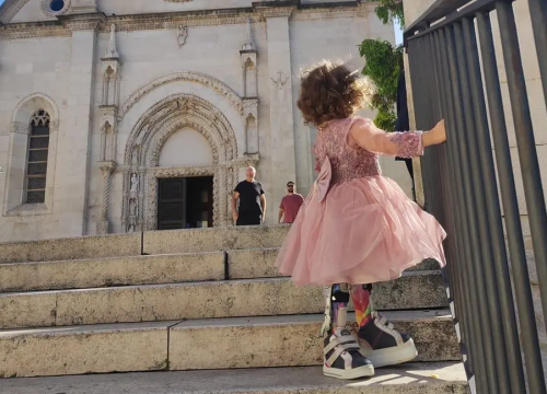 Funcuti prikupljali donacije za malenu Petru