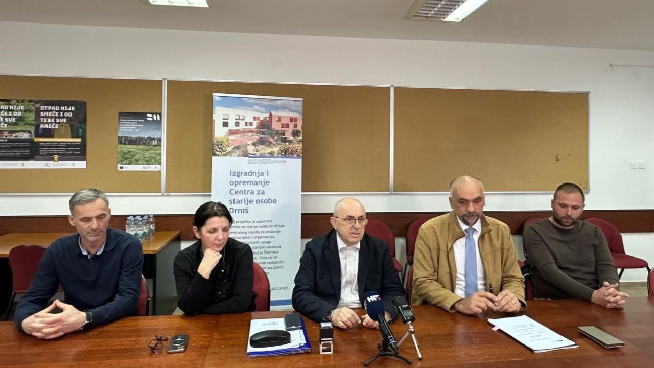 Županija će sufinancirati projekt izgradnje Centra za starije osobe u Drnišu