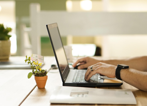 Kreće EU udar na Temu i modni brend Shein