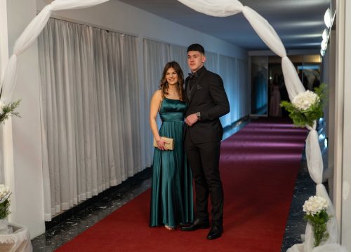 Fotografija 13 - FOTOGALERIJA Zavirite na spektakularni Maturalni ples Ekonomske škole (2)