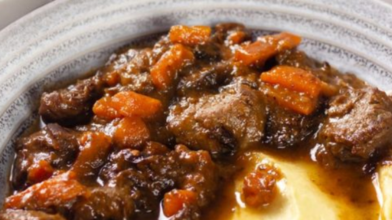 Francuski gulaš u kojem i najtvrđi komad mesa postane mekan poput maslaca