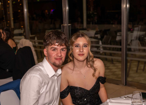 Fotografija 8 - Zavirite na maturalni ples šibenske Ekonomske škole (3)