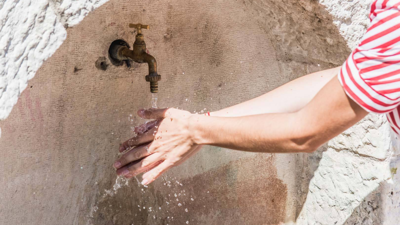 Iz Vodovoda poslali obavijest stanarima dva šibenska kvarta: 'Moguće blago zamućenje vode'