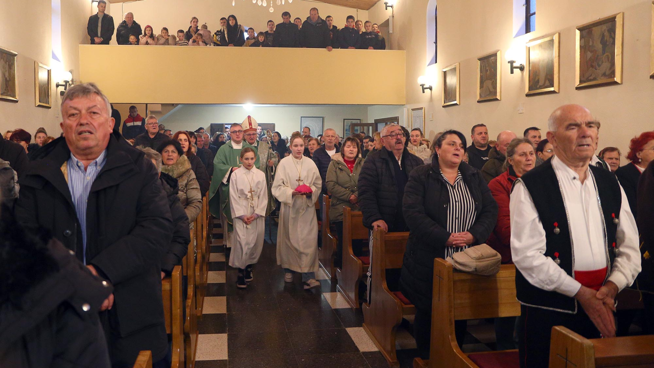 Biskup Rogić nastavlja pastirske pohode župama