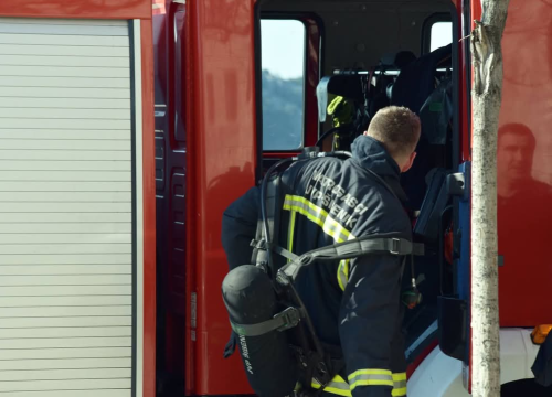 Šibenski vatrogasci osigurali slijetanje helikoptera hitne pomoći u Mandalini