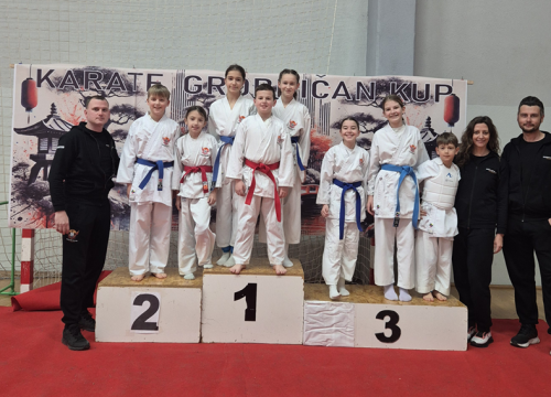 Karataši Phoenixa donijeli u Murter 4 zlata i 4 bronce