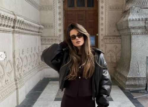 Fotografija 3 - Adriana Ćaleta-Car nosi suknju od par eura kao da je dizajnerski komad