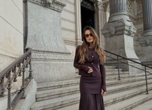 Fotografija 2 - Adriana Ćaleta-Car nosi suknju od par eura kao da je dizajnerski komad