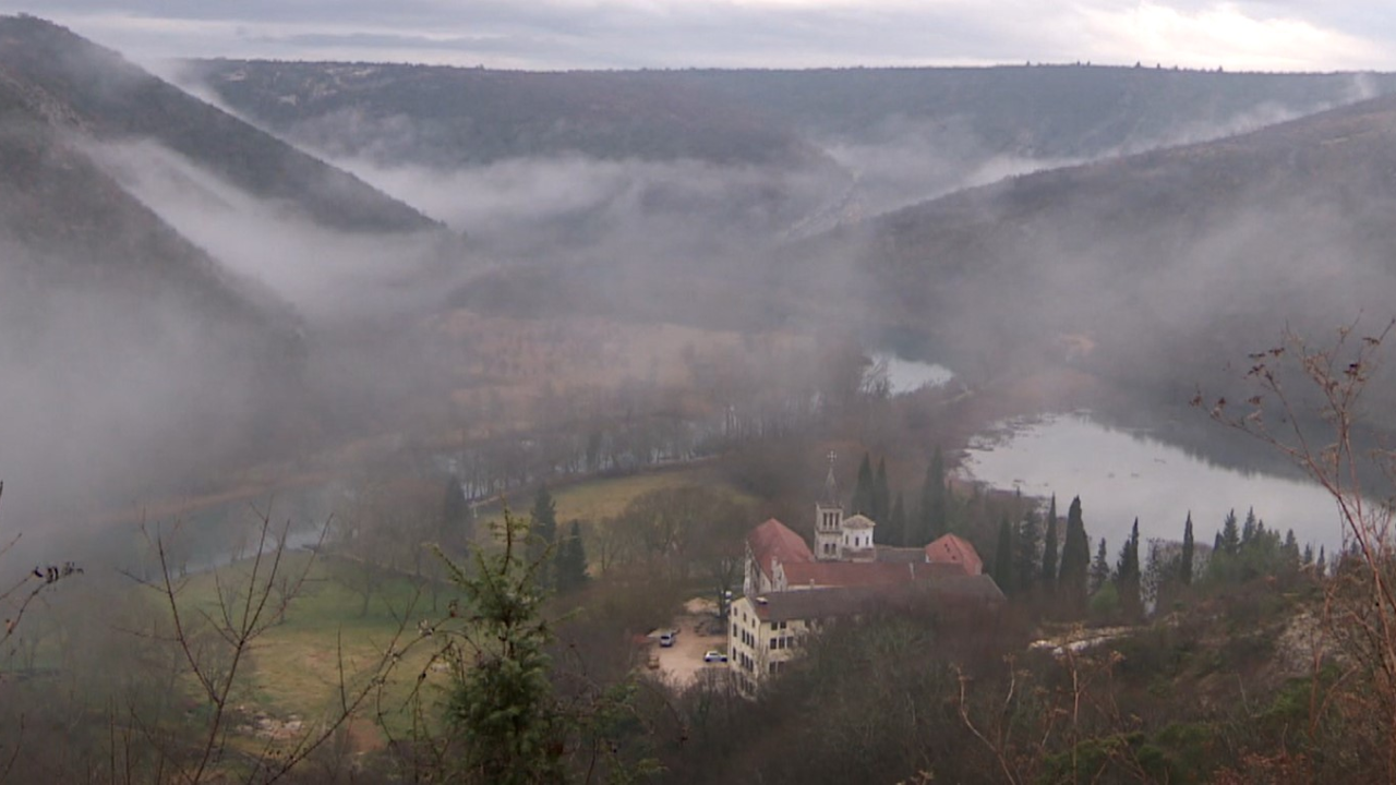 Katakombe ispod manastira Krka skrivaju grobove iz 4. stoljeća, a sad kreće istraživanje još jednog dijela