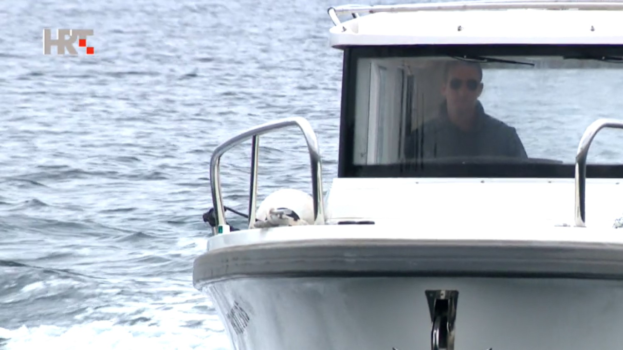 Toni s Ugljana prije 10 godina spasio dupina u nevolji, a neki dan mu se dogodilo nešto jako neobično