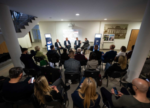 Fotografija 2 - Predstavljena kuharica 'Volim svoju županiju'