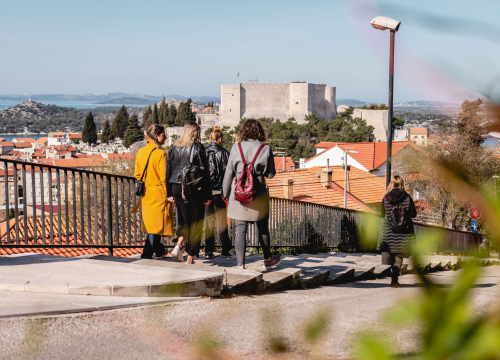 Putevima značajnih šibenskih cura: Vodiči iz Udruge 'Mihovil' organiziraju besplatnu turu povodom Dana žena