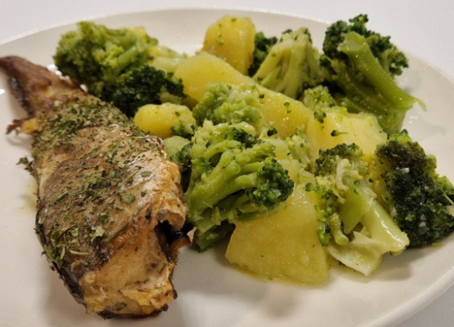 Fotografija 2 - Bakalar na brudet za početak korizme u menzi na Baldekinu