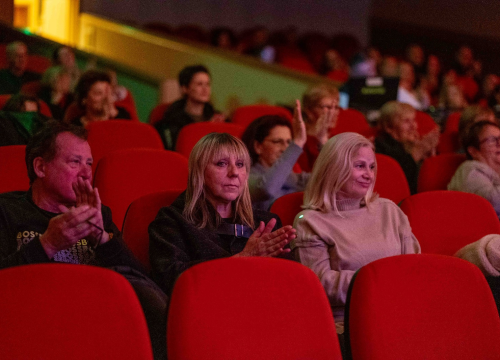 Fotografija 9 - Humanitarni koncert u Vodicama: Klape zapjevale za malu Petru