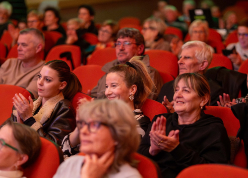 Fotografija 2 - Humanitarni koncert u Vodicama: Klape zapjevale za malu Petru