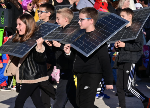 Fotografija 21 - Maškarana povorka prošla kroz grad (2)