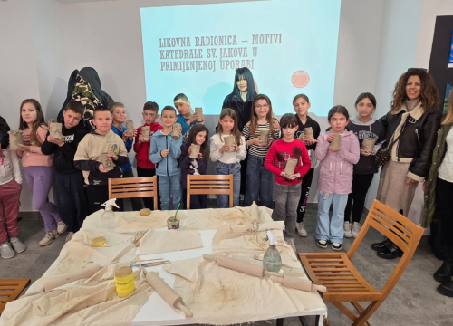 Mali kipari: Školarci iz Unešića izrađivali predmete s motivima katedrale sv. Jakova