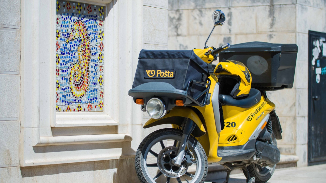 Poštanski žigovi na području Šibenika: Gradski TZ poziva na promociju kataloga Petra Čičin Šaina