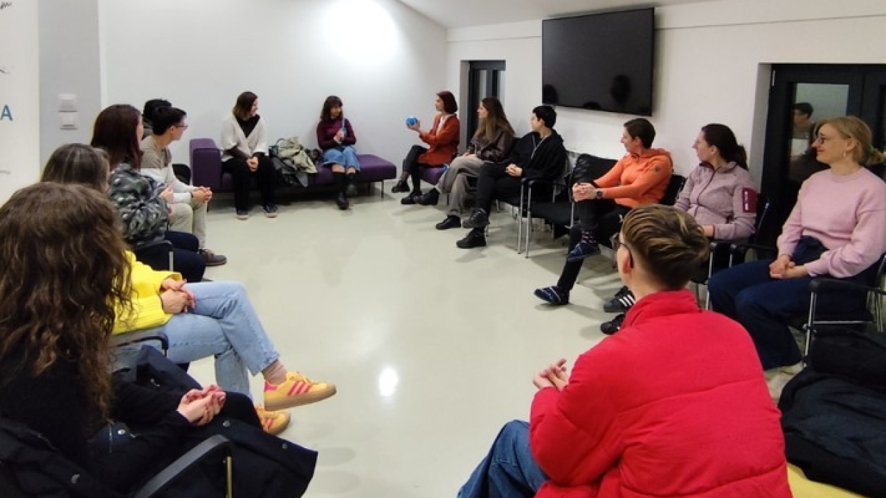 Nova znanja i vještine: U Kninu su se danas okupili stručnjaci za rad s mladima