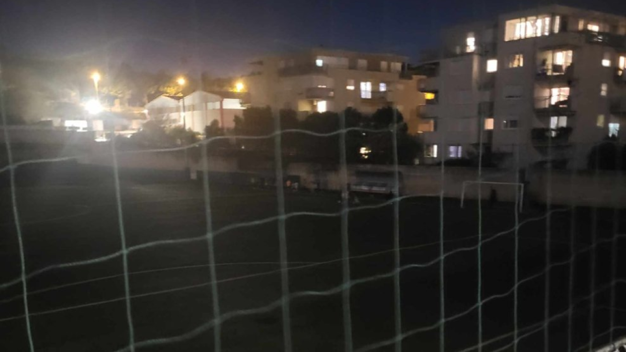 Šibeniku isključili struju i vodu. Evo u kakvim uvjetima djeca treniraju