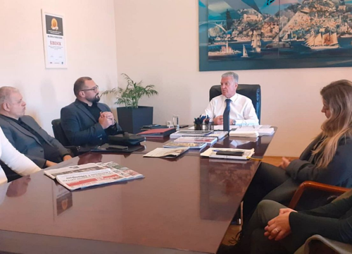 Gradonačelnik Burić sastao se s članovima Savjeta mladih Grada Šibenika