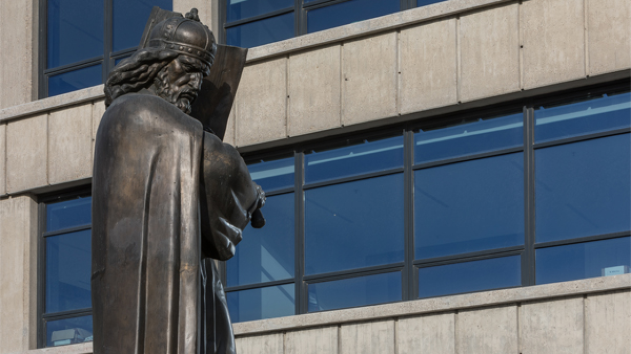 Obitelj maloljetnog ubojice iz beogradske škole obiteljima žrtava mora isplatiti milijune eura