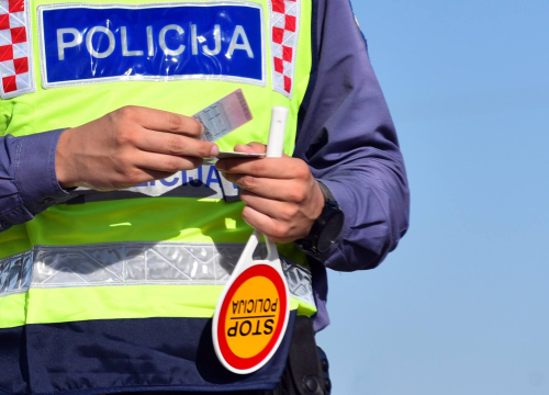 Uvode se digitalne vozačke dozvole na pametnim telefonima