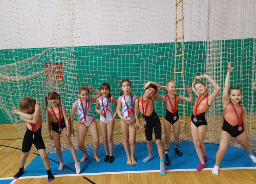 Fotografija 8 - FOTO: Gimnastičari Dišpeta nastupili u Solinu, u dvije konkurencije osvojili ekipnu prvu poziciju