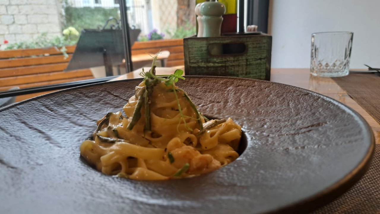 Dani šparoga u Bavi: Uživajte u sezonskoj ponudi i kreativnim jelima!