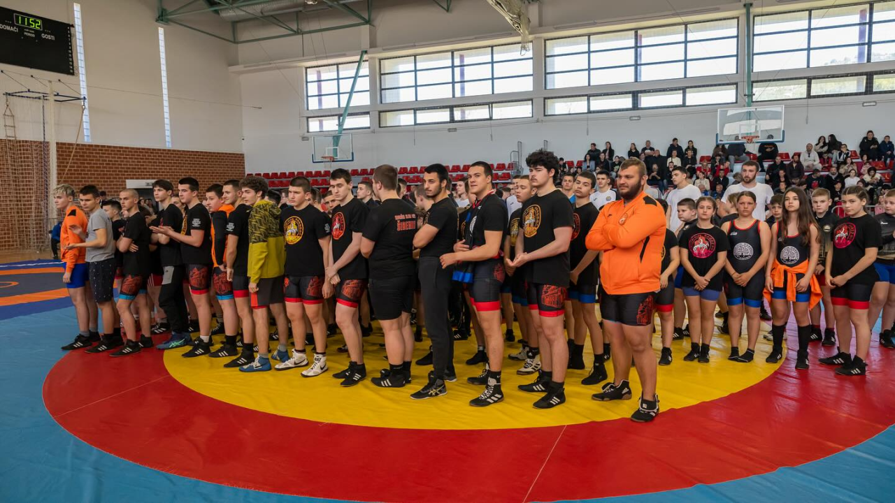 Dva šibenska hrvačka kluba na Prvenstvu Jadranske regije s nizom ekipnih titula i 25 pojedinačnih naslova