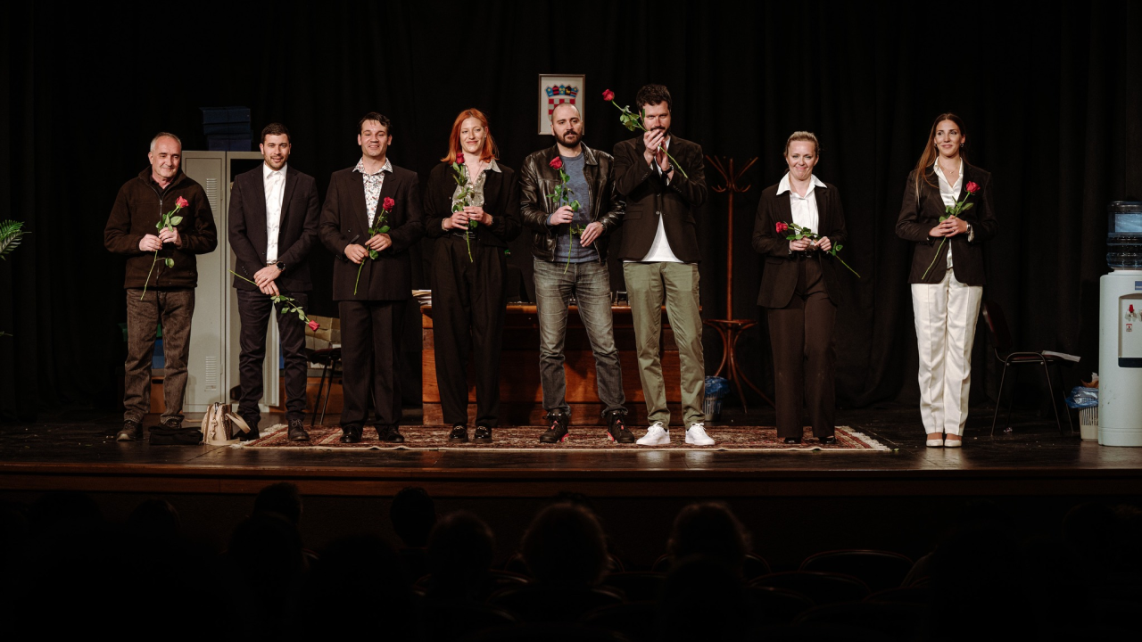 Ljubitelji kazališta s velikim zanimanjem 'pohrlili' u Vodice na premijeru nove predstave šibenskog HNK