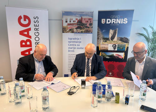 Potpisan ugovor između Grada Drniša i izvođača radova na Centru za starije osobe