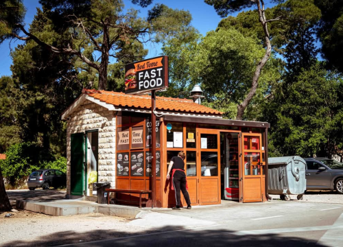 Fotografija 11 - Šubićevac – zelena oaza i srce šibenskog sporta