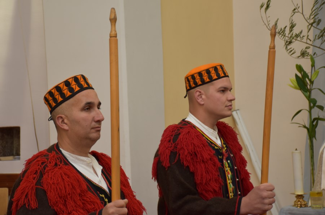 Župljani Marijina Uznesenja i ove godine uprizorili čuvanje Kristova groba