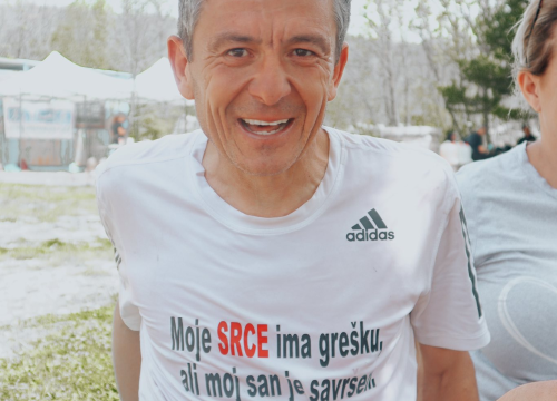 Fotografija 1 - Sto trkača pokorilo Sinjal. Slavili Ante Pešić Golub i Ivana Vrvilo Baučić