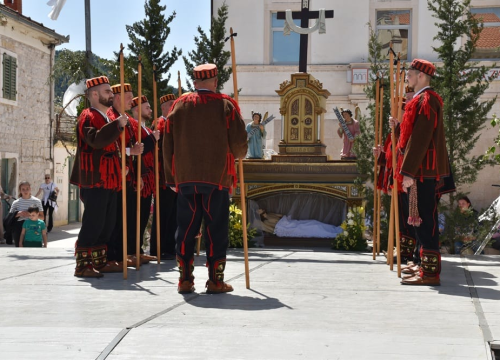 Fotografija 4 - Mirlovićke žudije na festivalu u Opuzenu