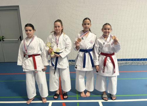 Osvitaši se vratili s pregršt medalja s Prvenstva Dalmacije