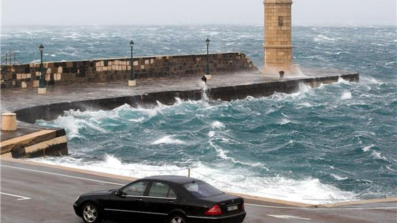 Zbog vjetra ograničenja na Jadranskoj magistrali