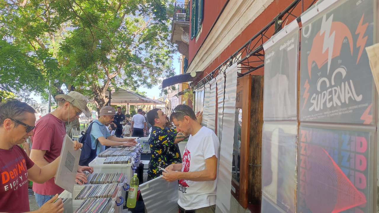 Kolekcionari, prijavite se! Sajam vinila okupit će ljubitelje ploča ispred Azimuta