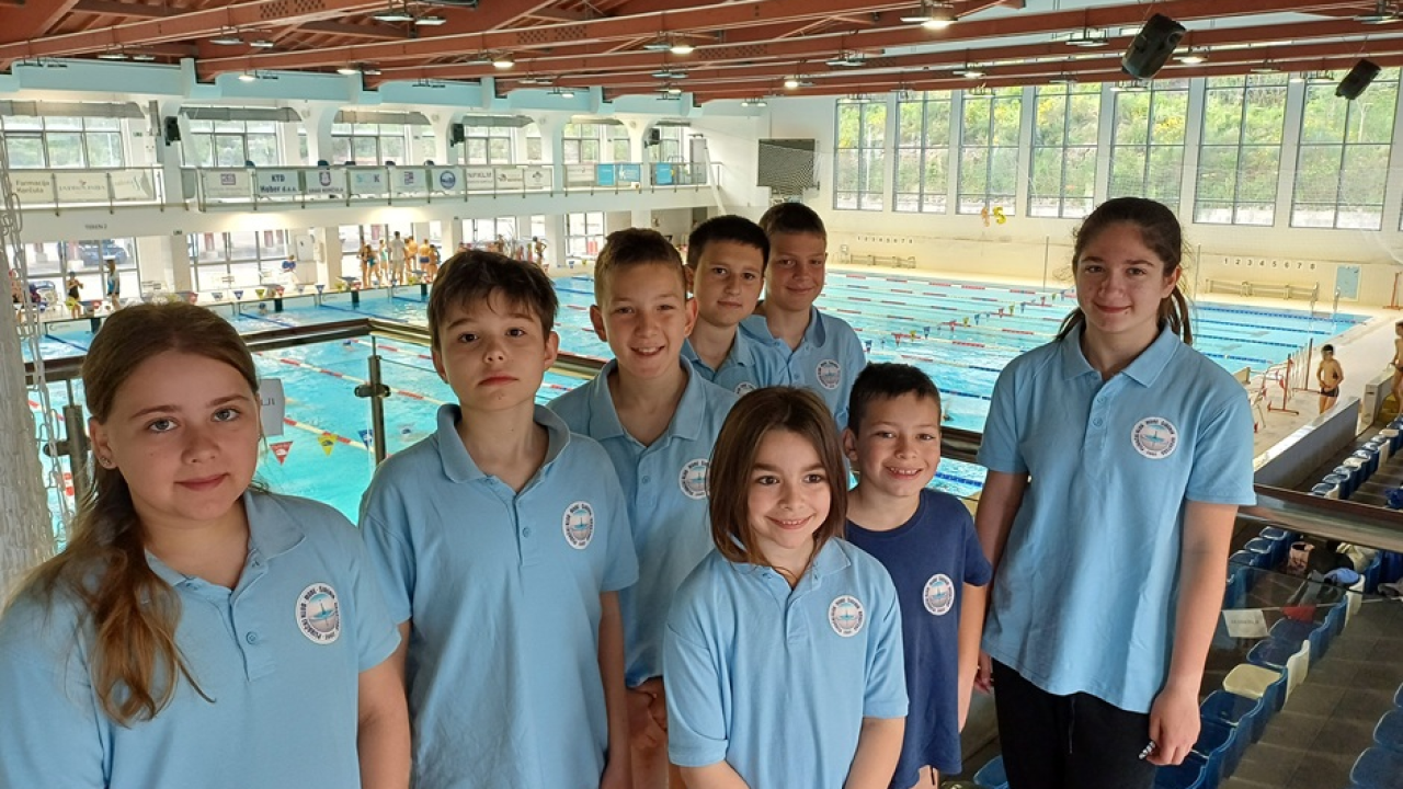 Plivačima Mora medalje na Korčuli