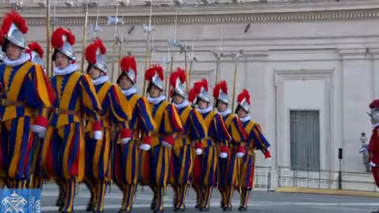 Bijeli dim u Vatikanu: Izabran novi papa